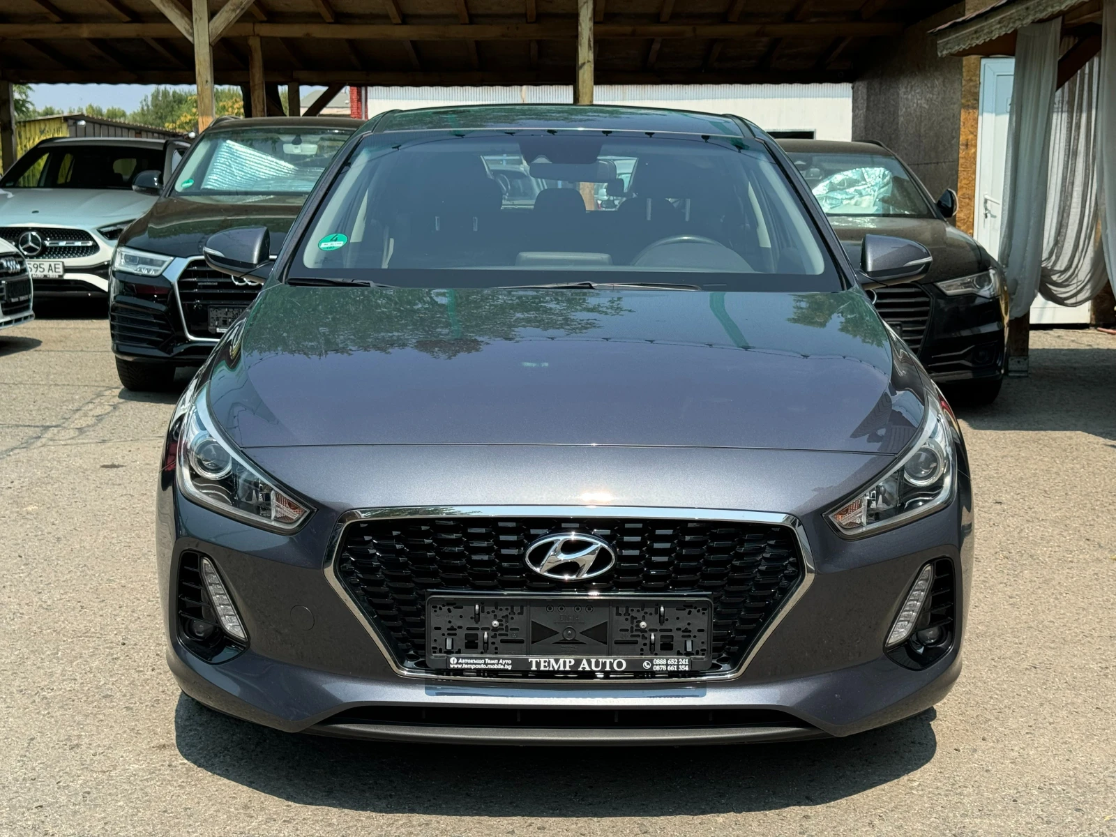 Hyundai I30 1.4I* 99к.с* 6ск* LED* СЕРВИЗНА КНИЖКА С ПЪЛНА ИСТ - изображение 2