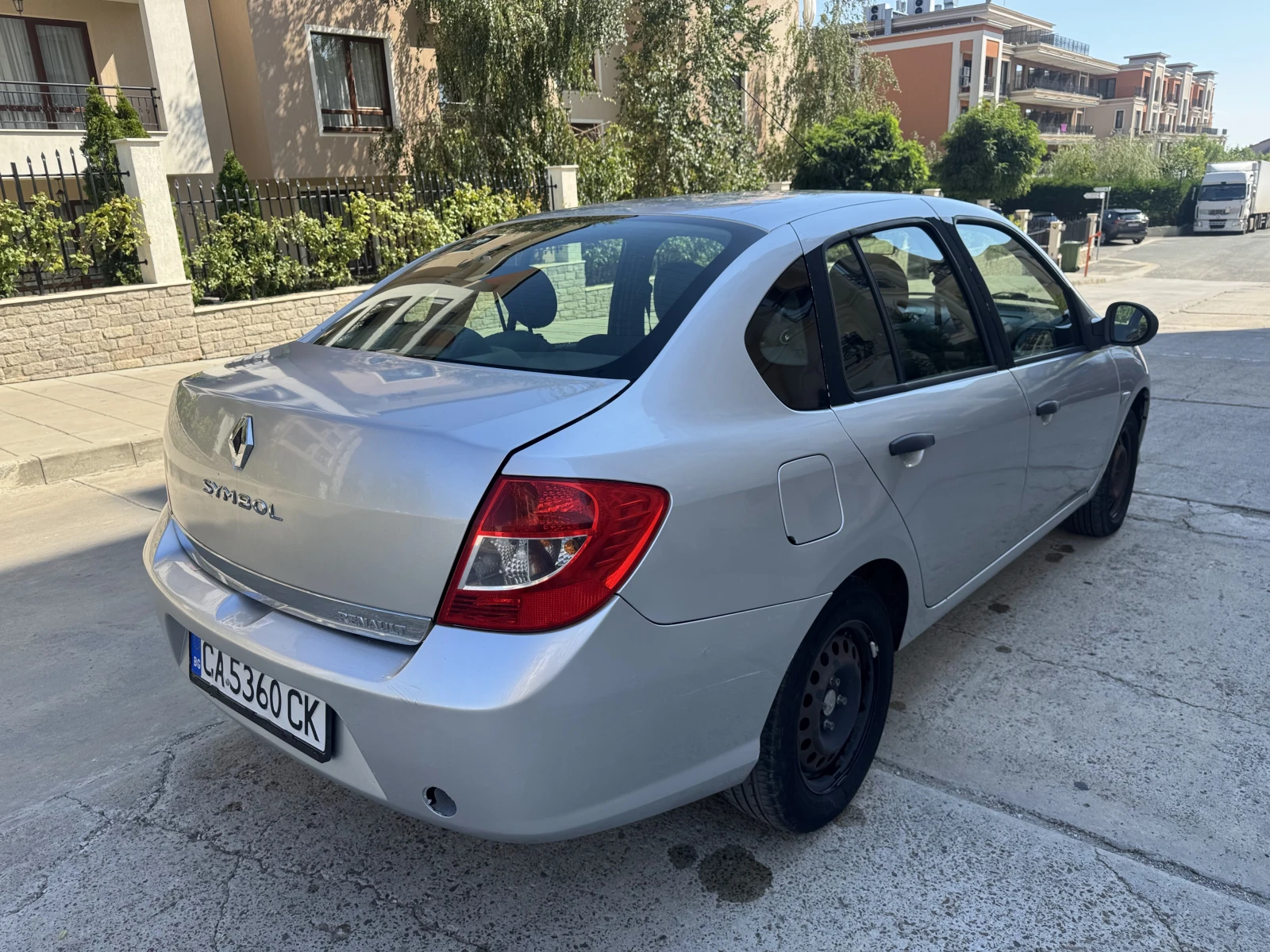 Renault Clio Symbol 1, 6 I - изображение 5