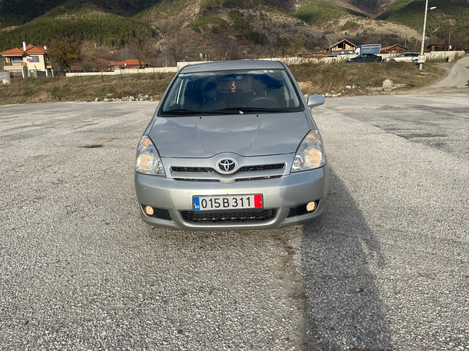 Toyota Corolla verso 2.2D4D 136k.s. 7 mesta - изображение 8