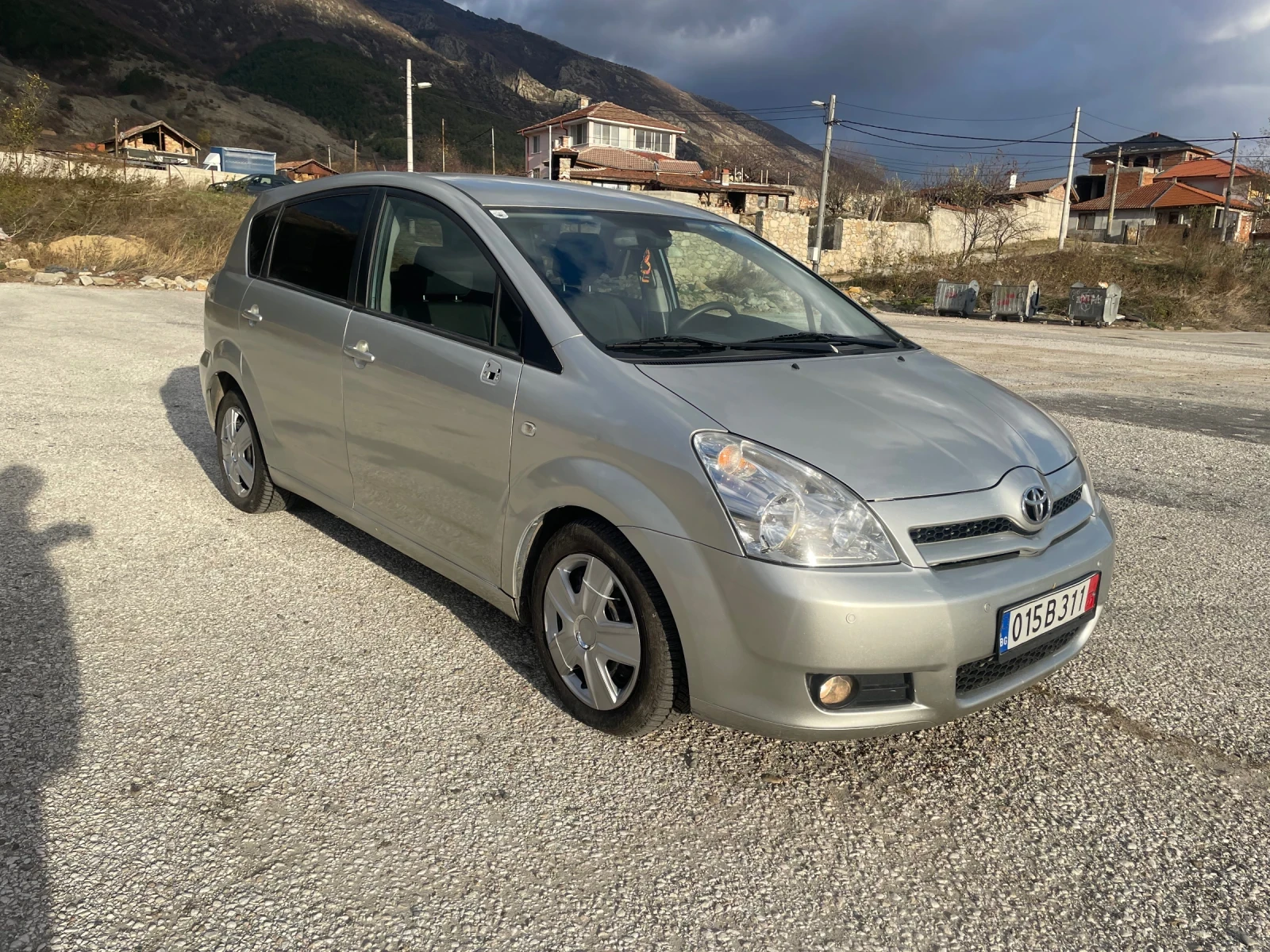 Toyota Corolla verso 2.2D4D 136k.s. 7 mesta - изображение 7