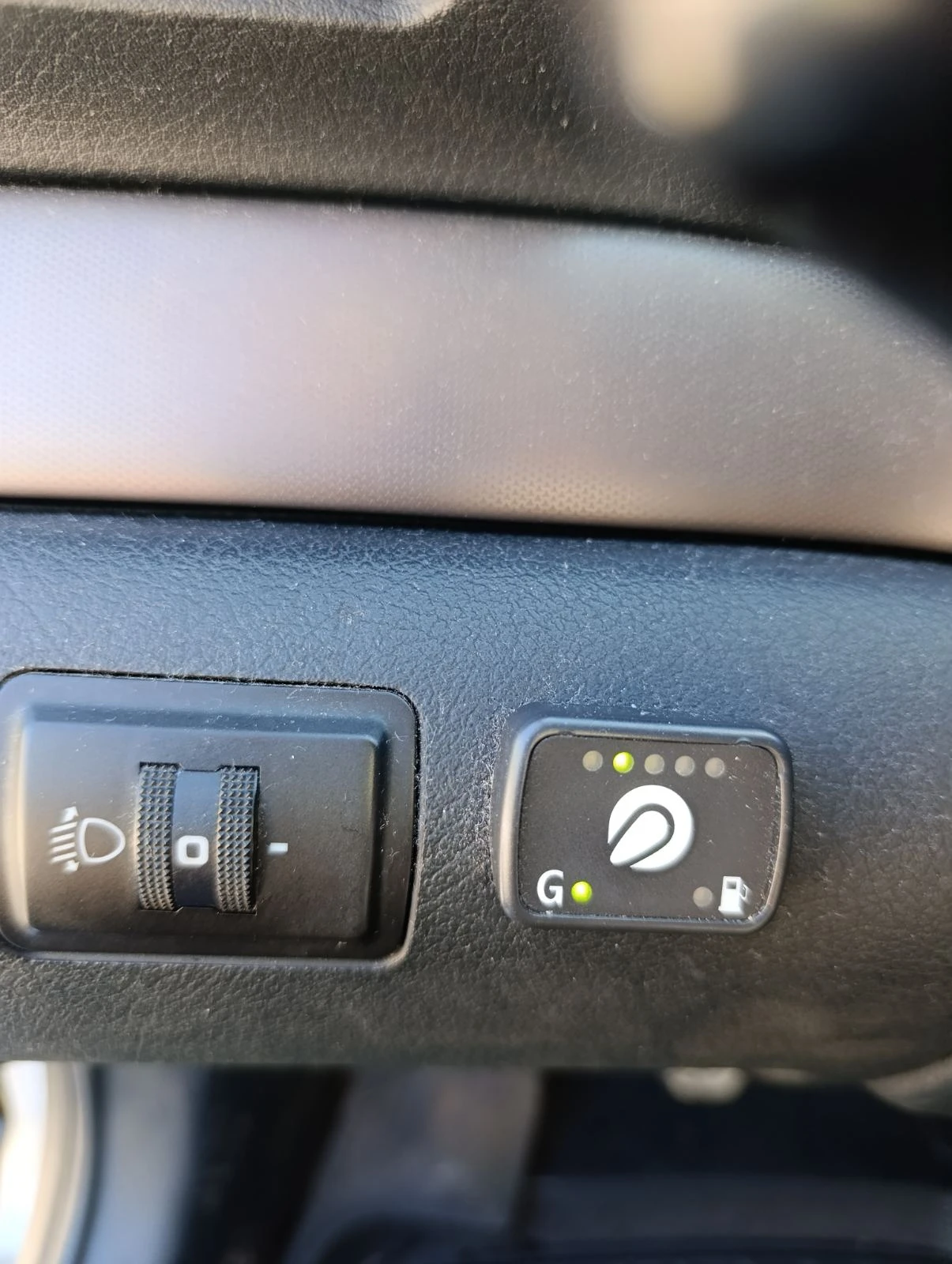 Audi A4 1.6 - изображение 4