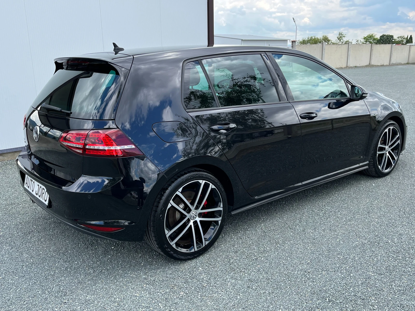VW Golf 2.0GTD-184к.с. - изображение 5