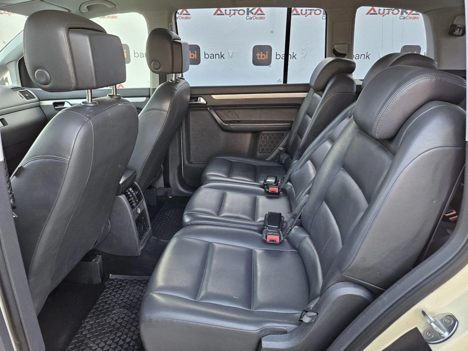 VW Touran 1.6TDI-105kc= АВТОМАТ= 7МЕСТА= КОЖА= ПОДГРЕВ - изображение 9