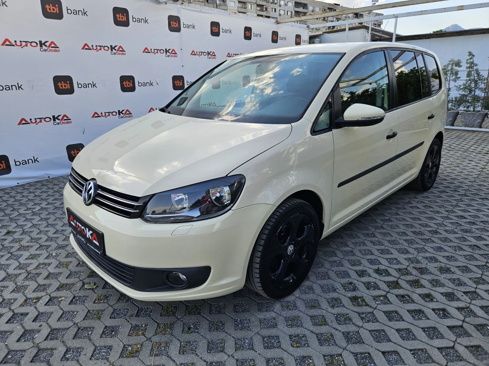 VW Touran 1.6TDI-105kc= АВТОМАТ= 7МЕСТА= КОЖА= ПОДГРЕВ - изображение 6