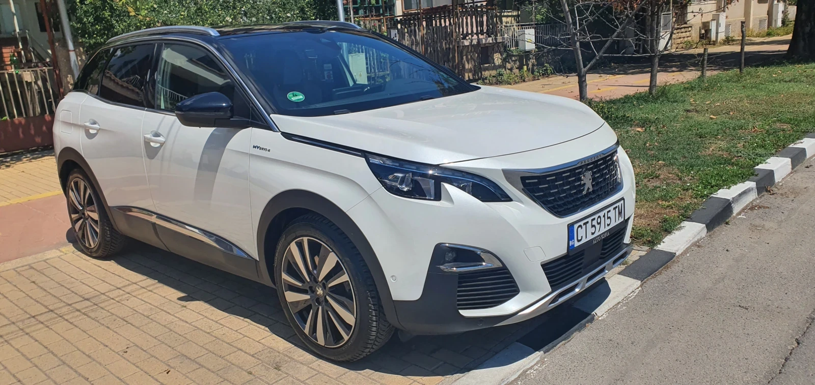 Peugeot 3008 GT HYBRID4 - изображение 3