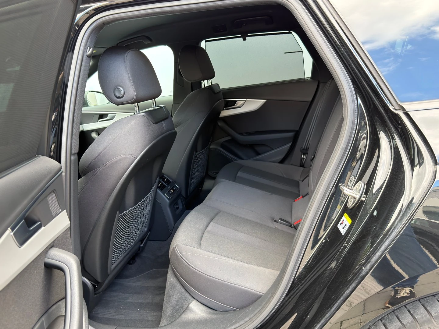 Audi A4 40 TDI - изображение 9