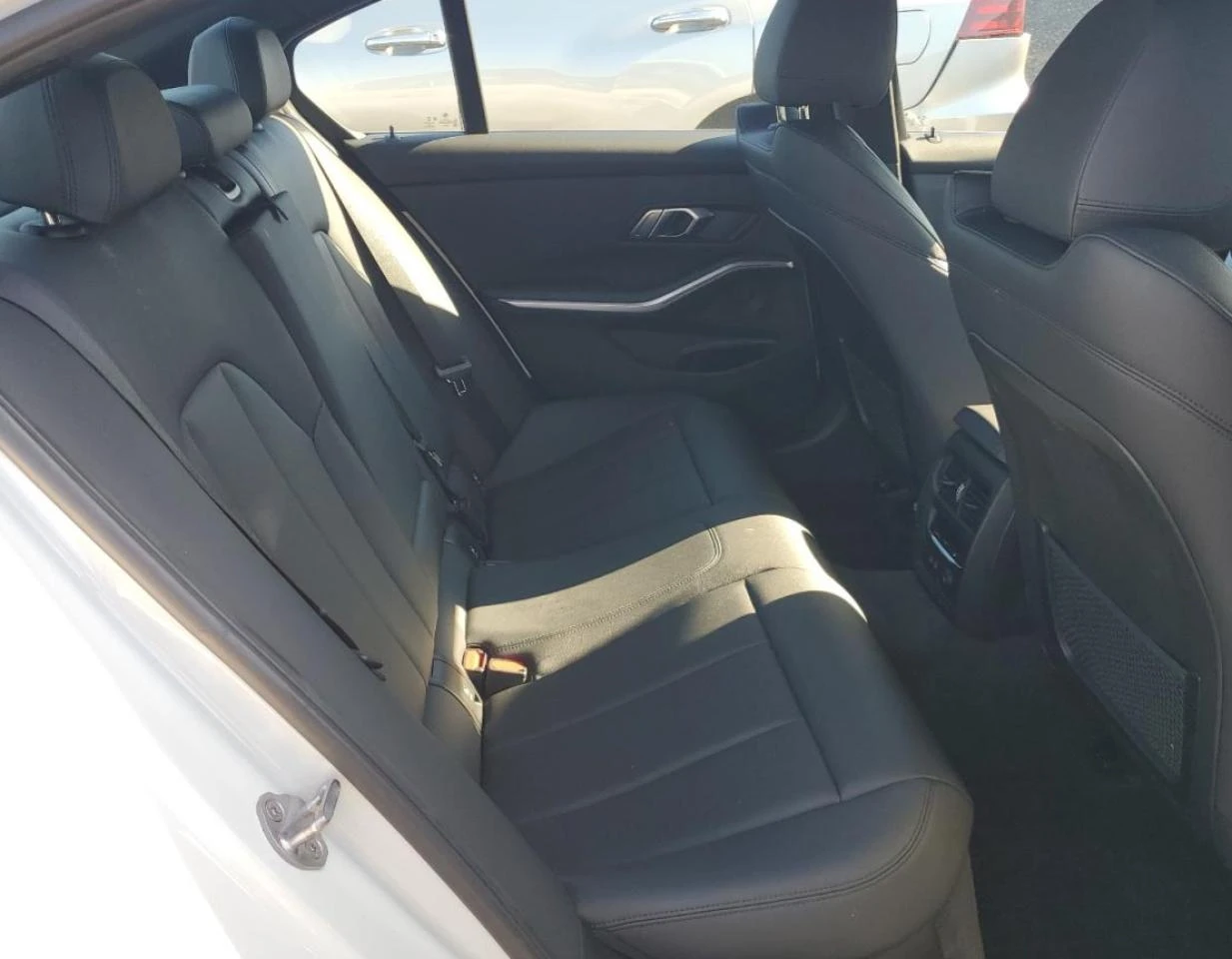 BMW 330 XDRIVE/КАМЕРА/ПОДГРЕВ - изображение 10