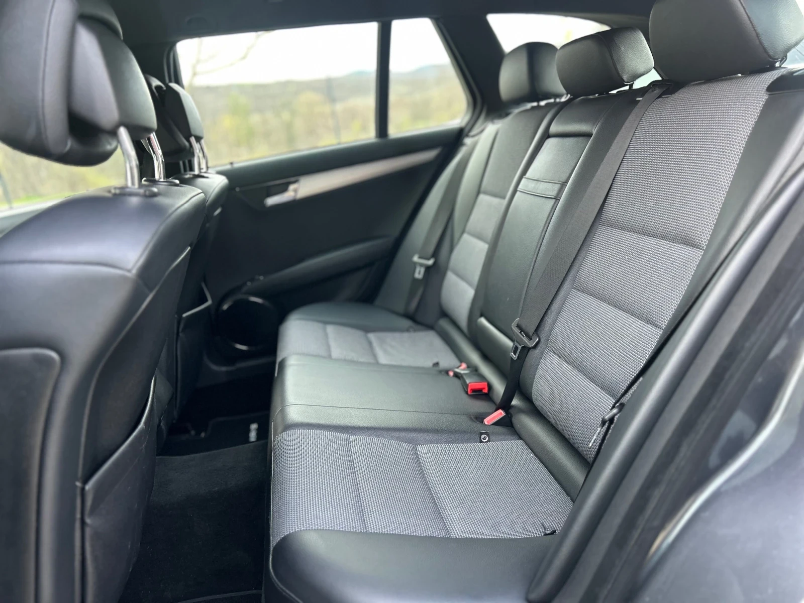 Mercedes-Benz C 220 CDI AMG AVANTGARDE XENON  | Mobile.bg   12