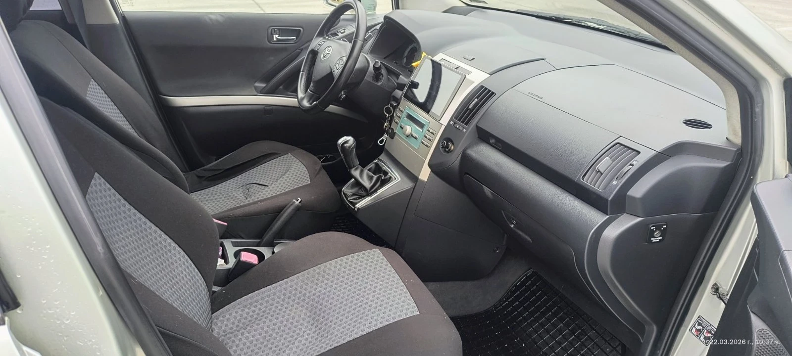 Toyota Corolla verso Миниван, снимка 7 - Автомобили и джипове - 53934216