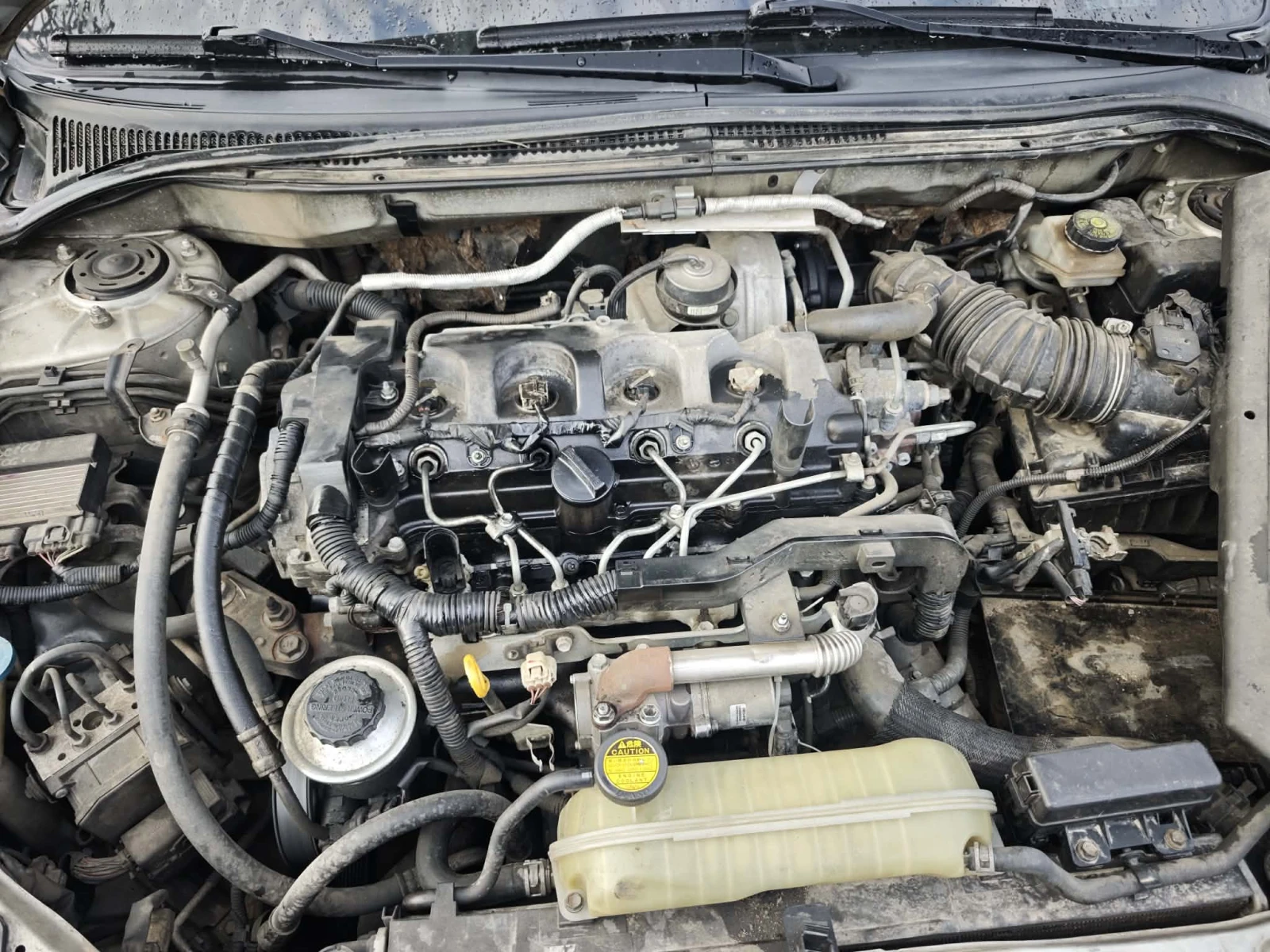 Toyota Avensis 2.2 D4D, снимка 5 - Автомобили и джипове - 54037577