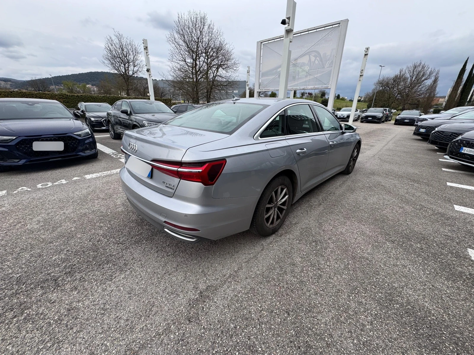 Audi A6 40 TDI quattro ultra S tronic Business Design, снимка 8 - Автомобили и джипове - 54074533