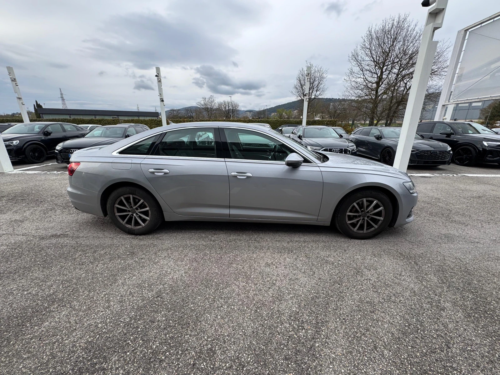 Audi A6 40 TDI quattro ultra S tronic Business Design, снимка 4 - Автомобили и джипове - 54074533