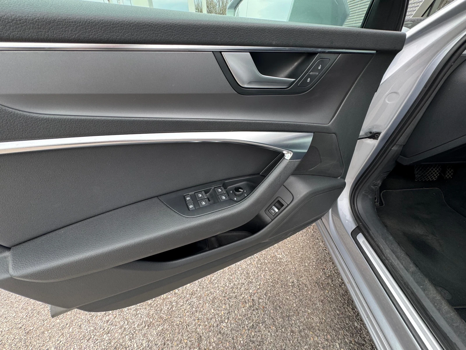 Audi A6 40 TDI quattro ultra S tronic Business Design, снимка 10 - Автомобили и джипове - 54074533