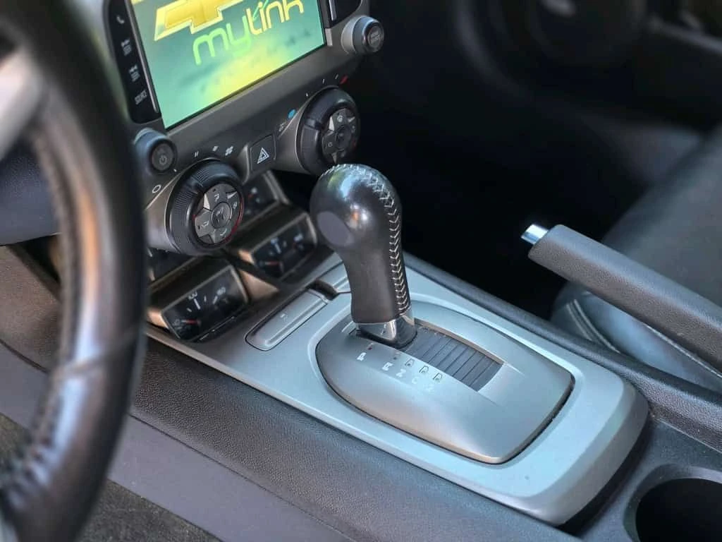 Chevrolet Camaro * 2dr Cpe 2LT* 3 YEAR WARRANTY* * * CARFAX * ЦЕНА , снимка 15 - Автомобили и джипове - 54080211