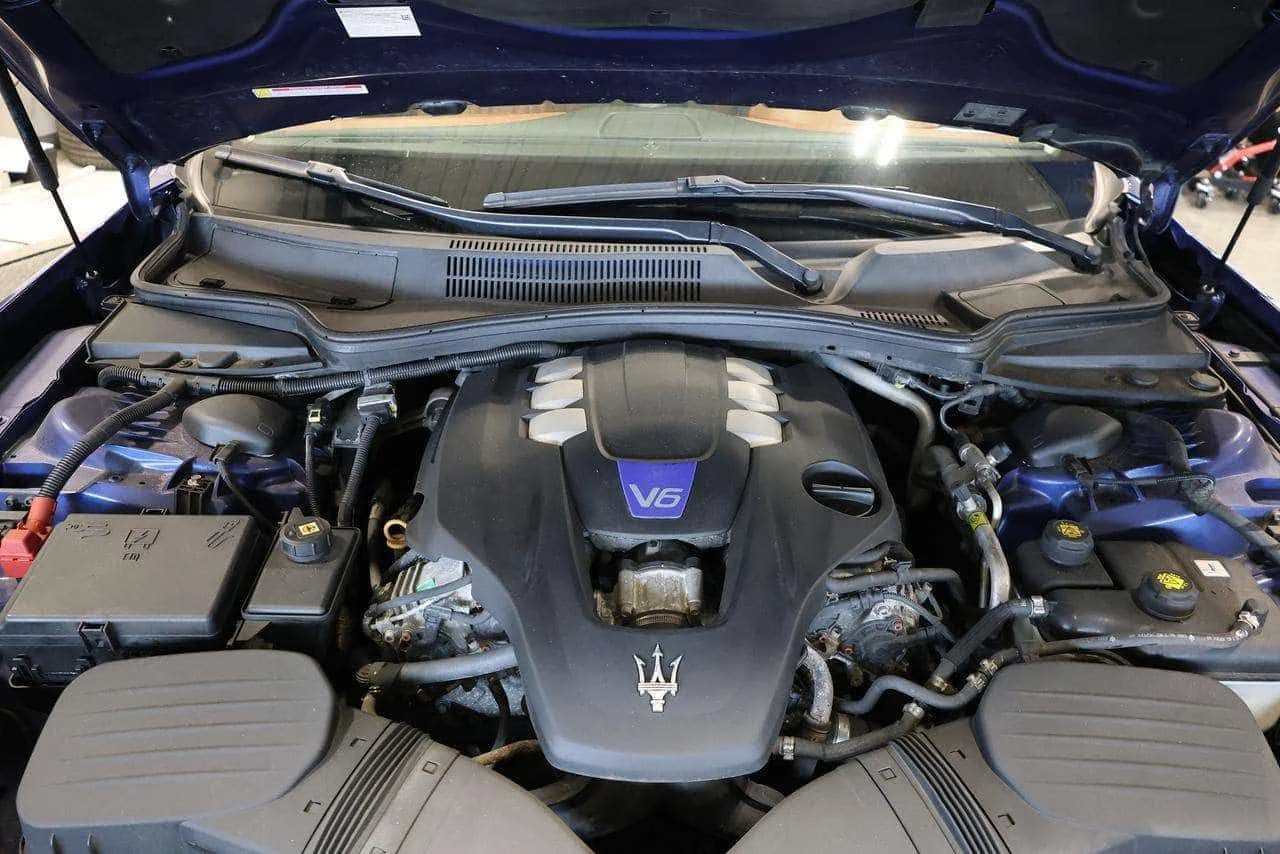 Maserati Ghibli S Q4 CARFAX, снимка 17 - Автомобили и джипове - 54159453