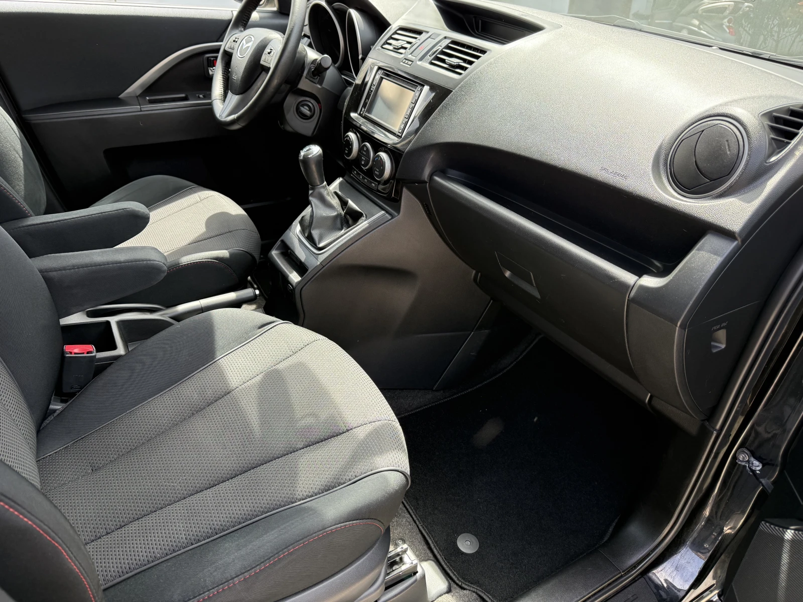 Mazda 5 1.6d Facelift.7 места., снимка 9 - Автомобили и джипове - 54226553