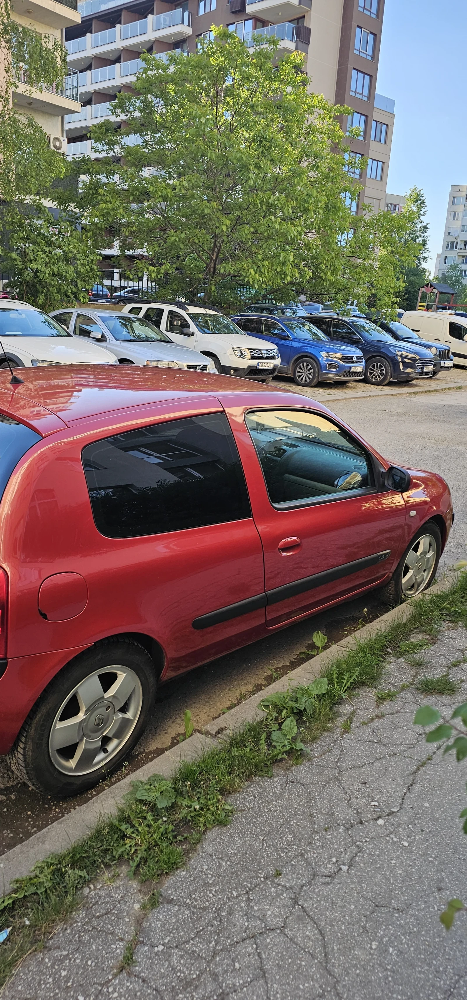 Renault Clio, снимка 4 - Автомобили и джипове - 54598428