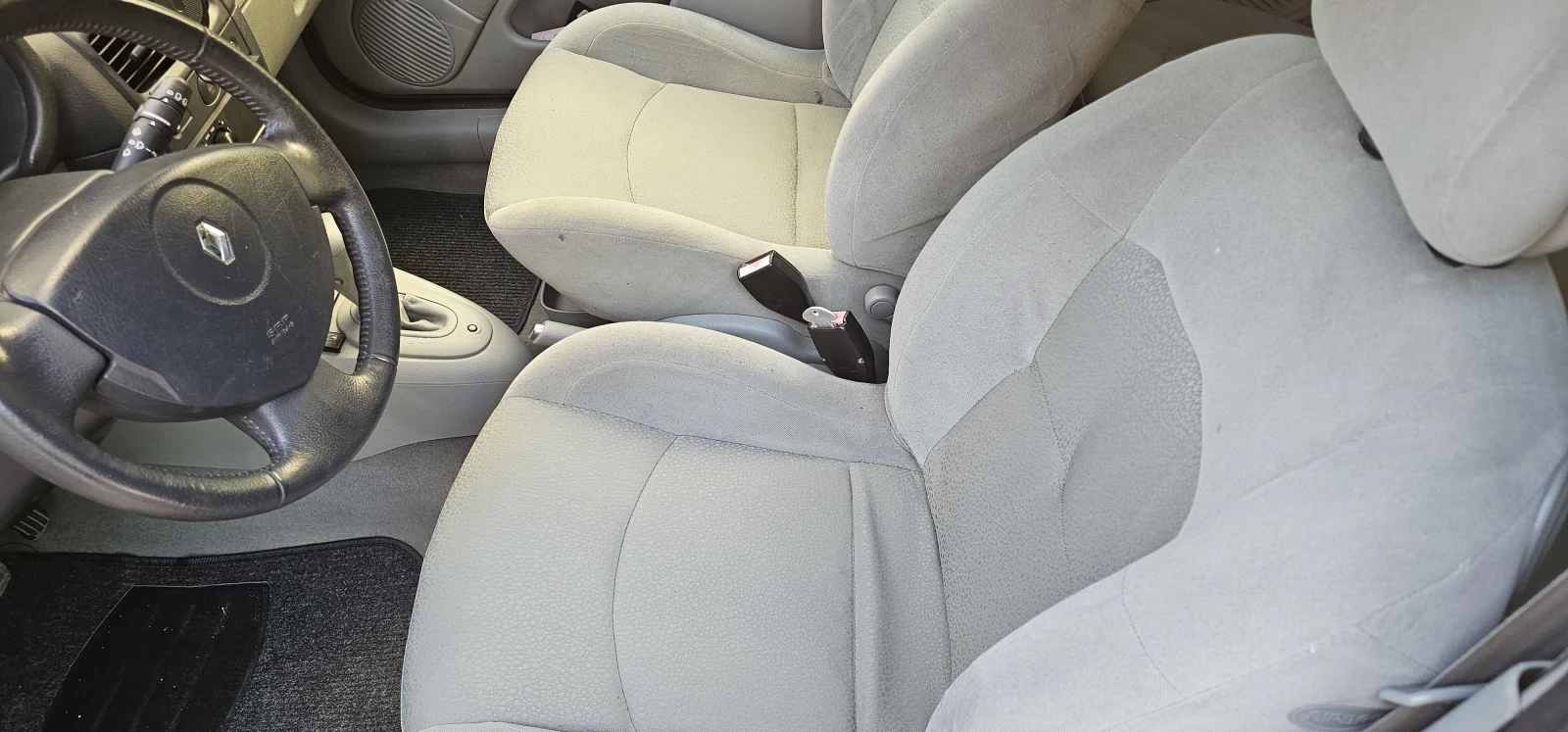 Renault Clio, снимка 8 - Автомобили и джипове - 54598428