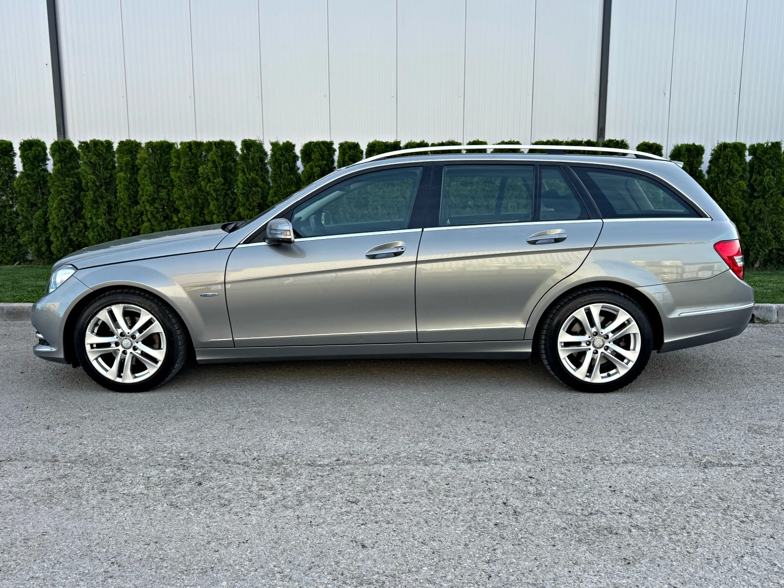 Mercedes-Benz C 250 CDI 4Matic/Facelift/ШВЕЙЦАРИЯ!!!, снимка 4 - Автомобили и джипове - 54610824