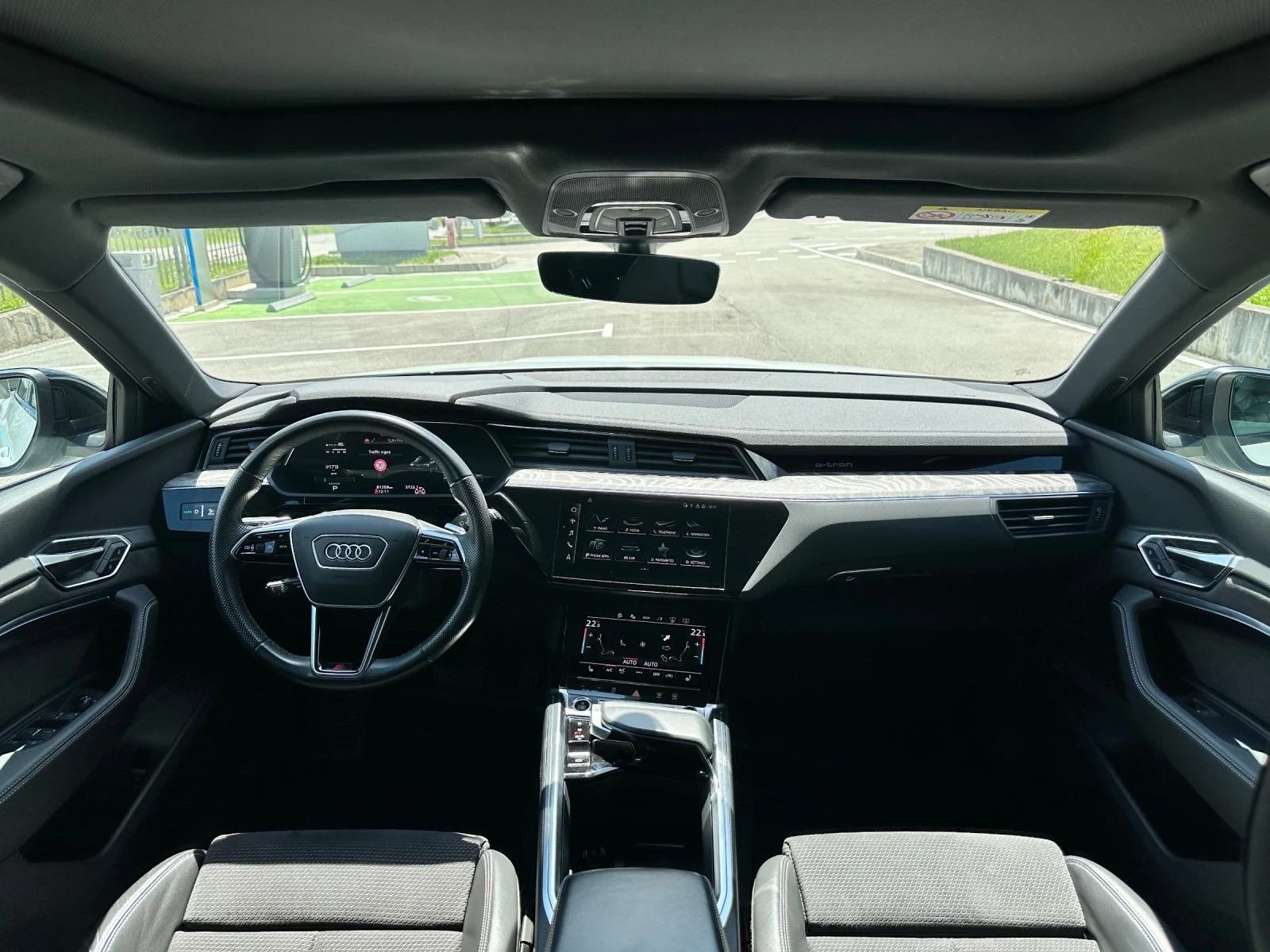 Audi E-Tron 50 quattro S-Line, снимка 15 - Автомобили и джипове - 54667050