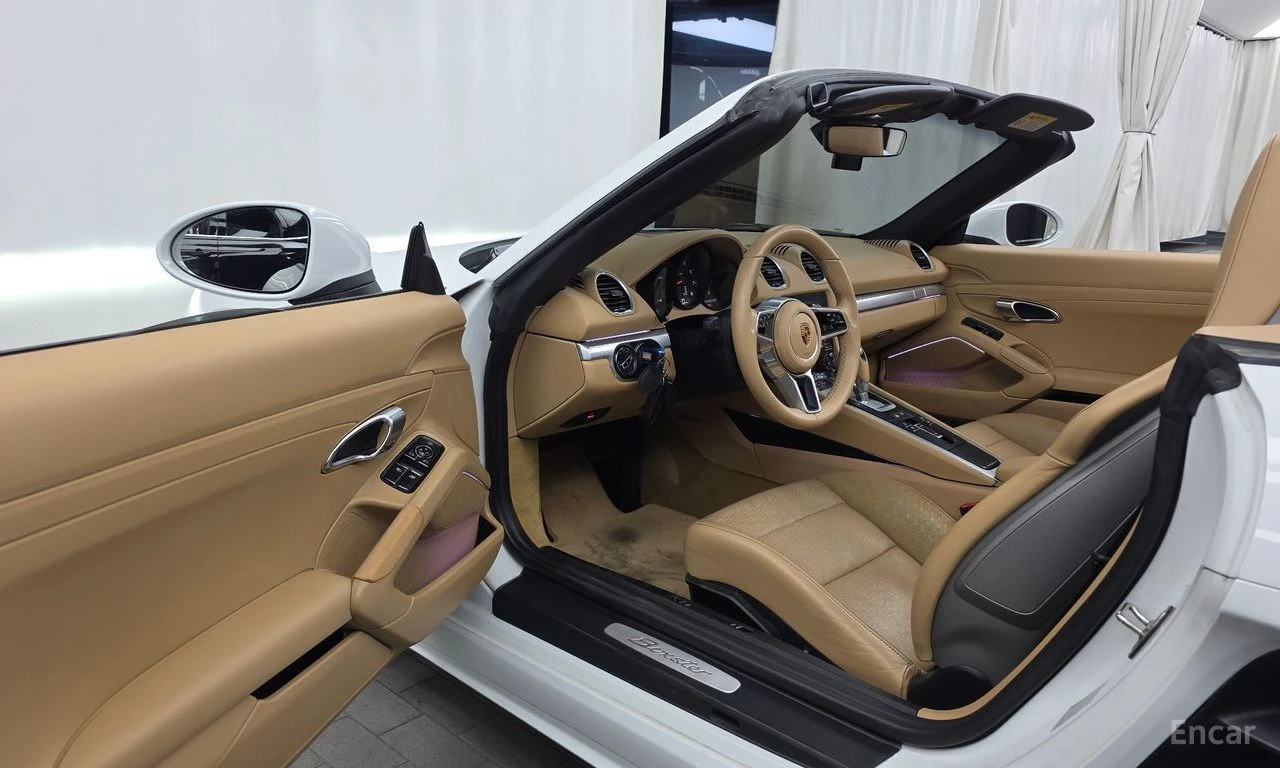 Porsche Boxster 2.0* 718* ОБДУХВАНЕ* , снимка 6 - Автомобили и джипове - 54879582