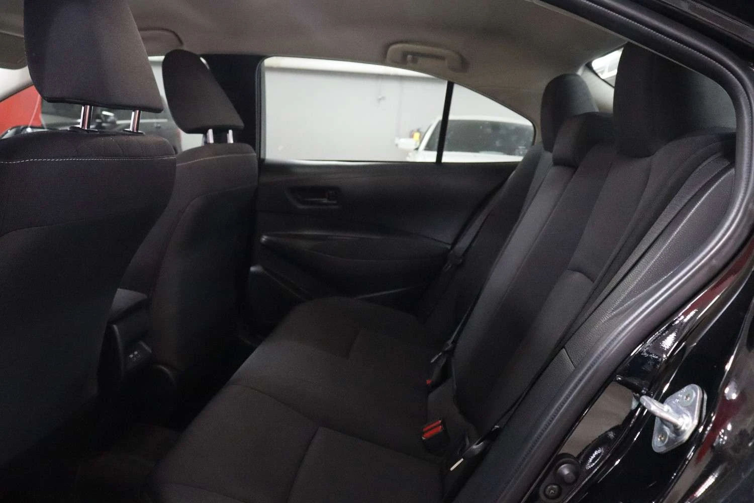 Toyota Corolla Hybrid * CARFAX * АВТО КРЕДИТ, снимка 8 - Автомобили и джипове - 55200617