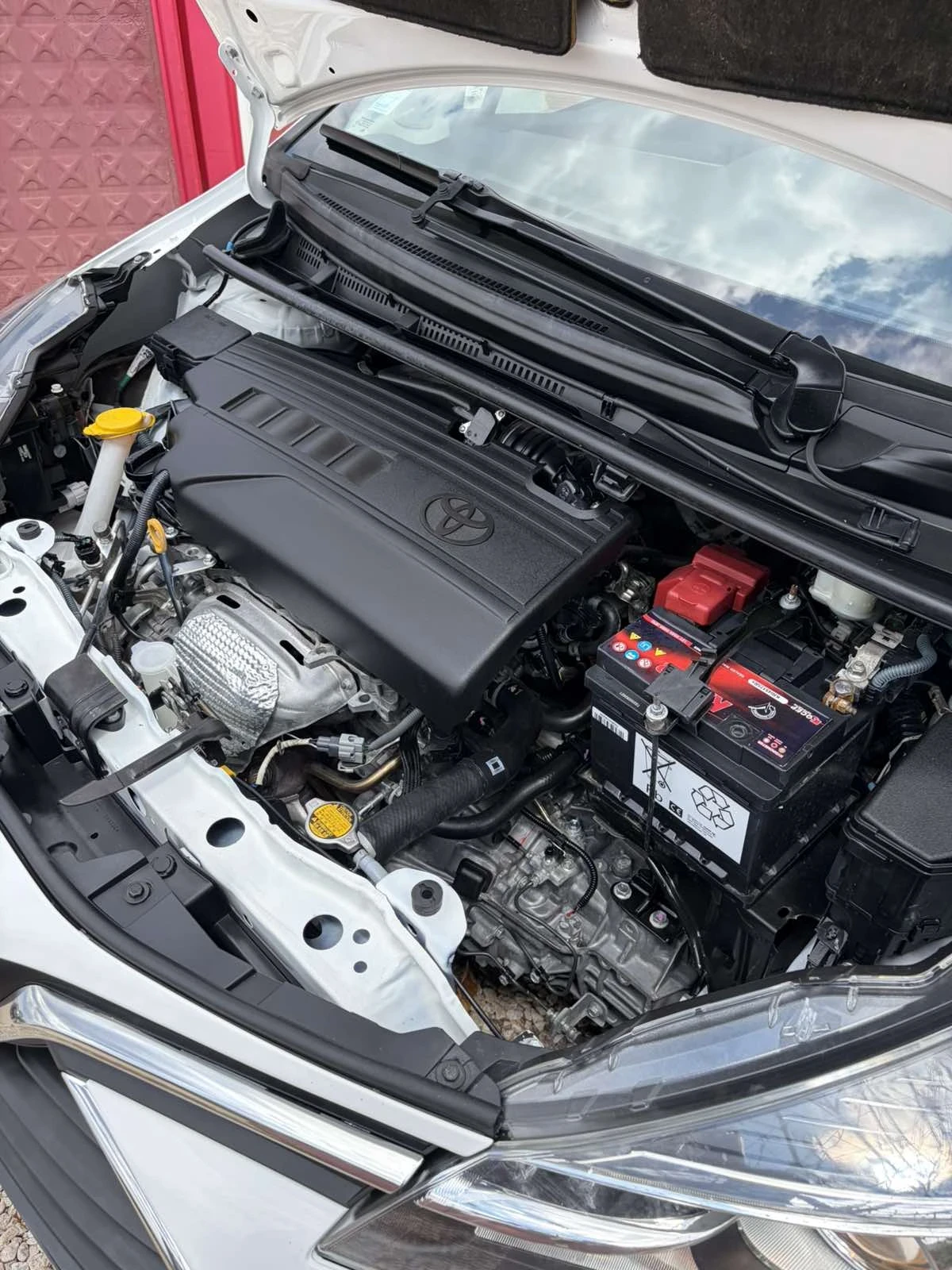 Toyota Yaris 1.33/99к./КОЖА/НАВИГАЦИЯ/КАМЕРА/95000км!, снимка 16 - Автомобили и джипове - 55419684