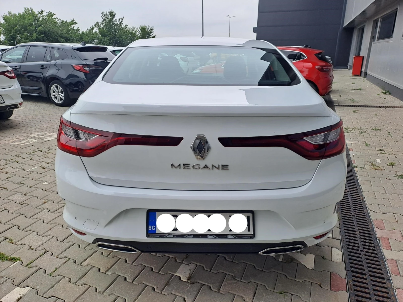 Renault Megane 1.3 TCe Life 140к.с. Супер Лятна разпродажба, снимка 5 - Автомобили и джипове - 55574905