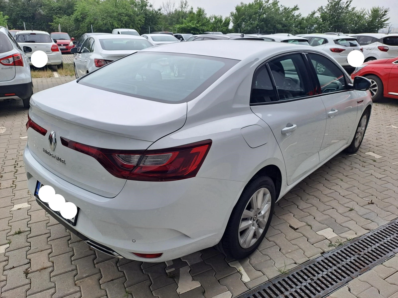 Renault Megane 1.3 TCe Life 140к.с. Супер Лятна разпродажба, снимка 4 - Автомобили и джипове - 55574905