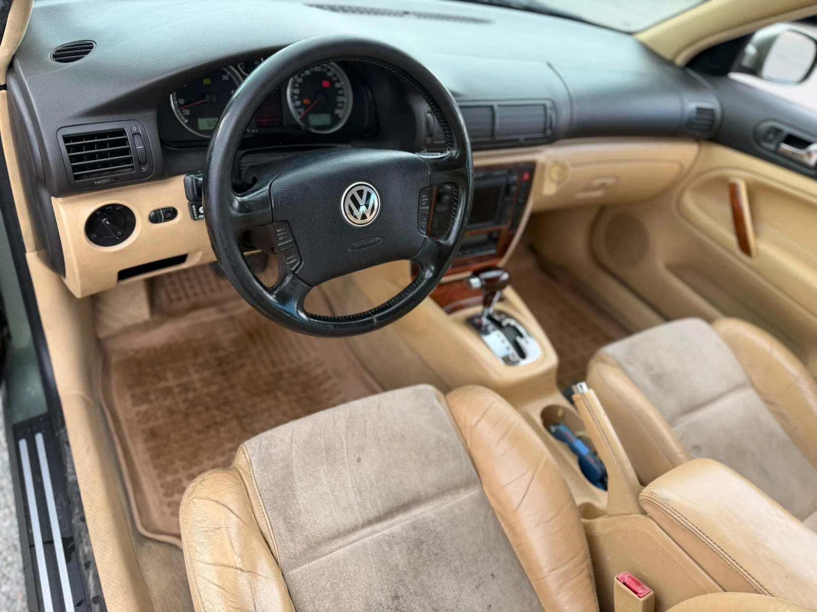 VW Passat 2.8 4x4, снимка 2 - Автомобили и джипове - 55581865