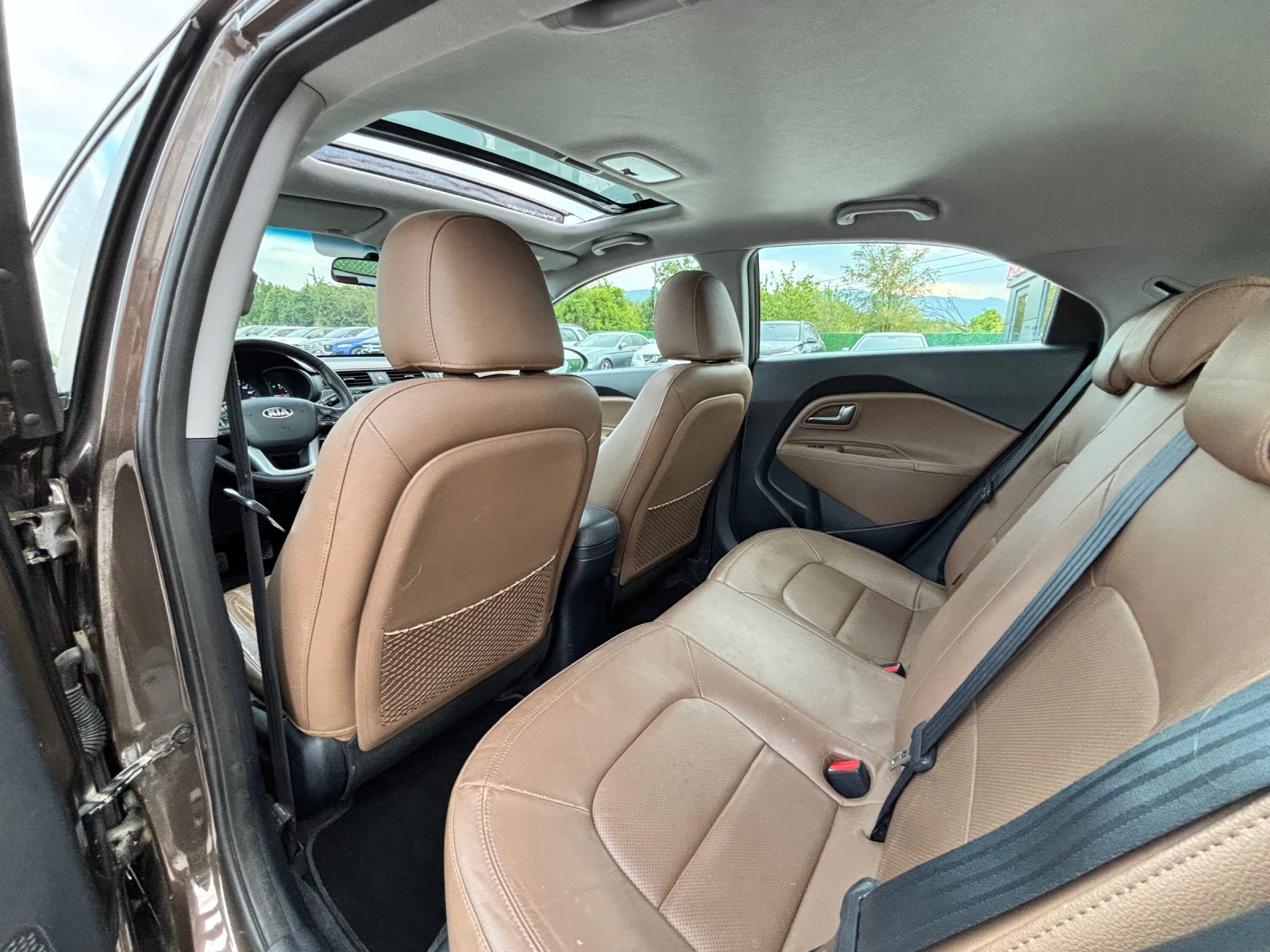 Kia Rio 1.4i/PANO/�������/���������� | Mobile.bg � ����������� 11