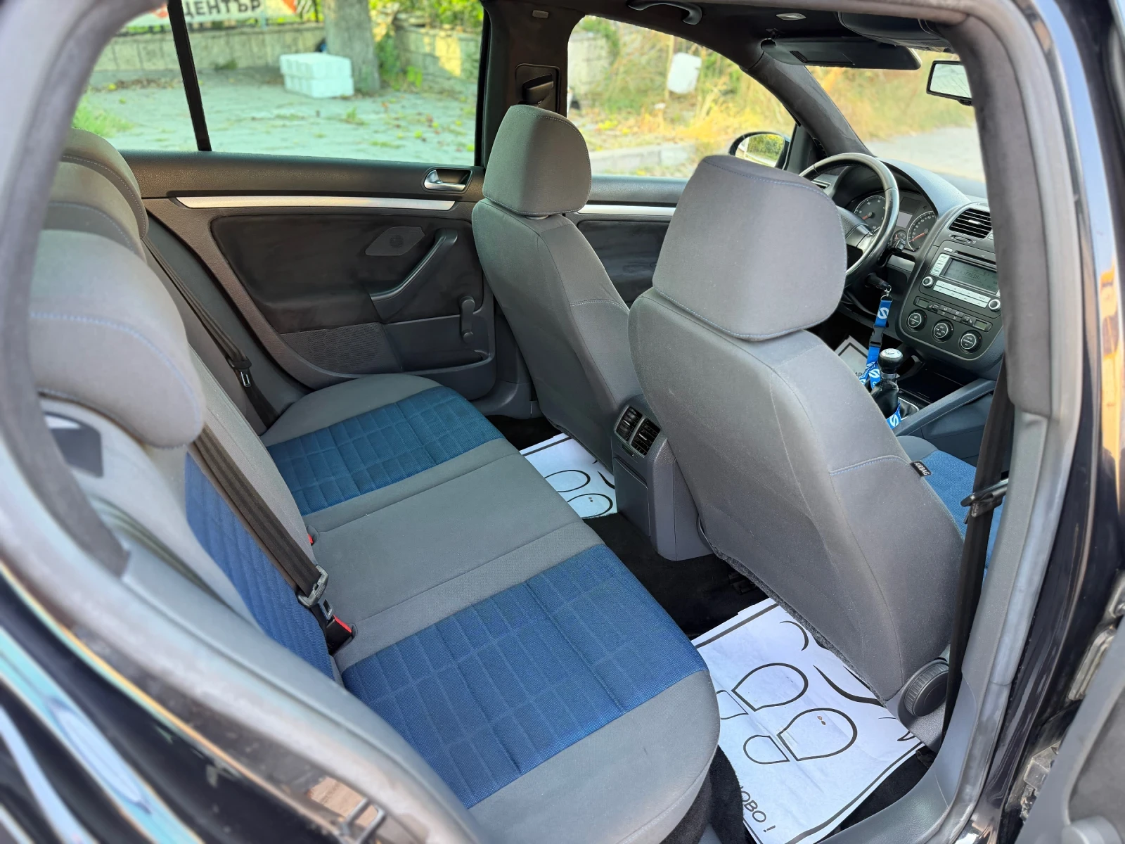 VW Golf 1.9TDI 105�.�. TOUR EDITION | Mobile.bg � ����������� 14