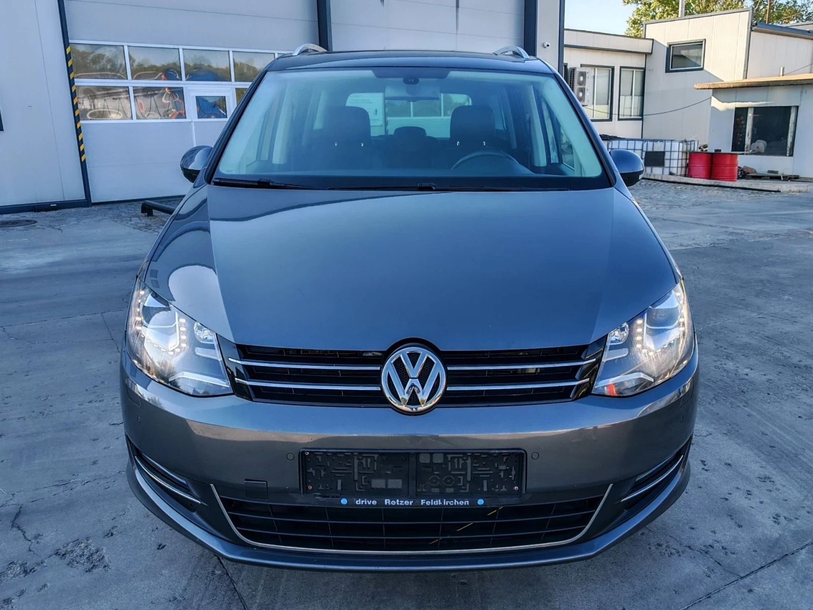 VW Sharan * 2.0TDI 140ps * 4-MOTION 4X4 * ПЕЧКА * ПАНОРАМА *, снимка 3 - Автомобили и джипове - 55994661