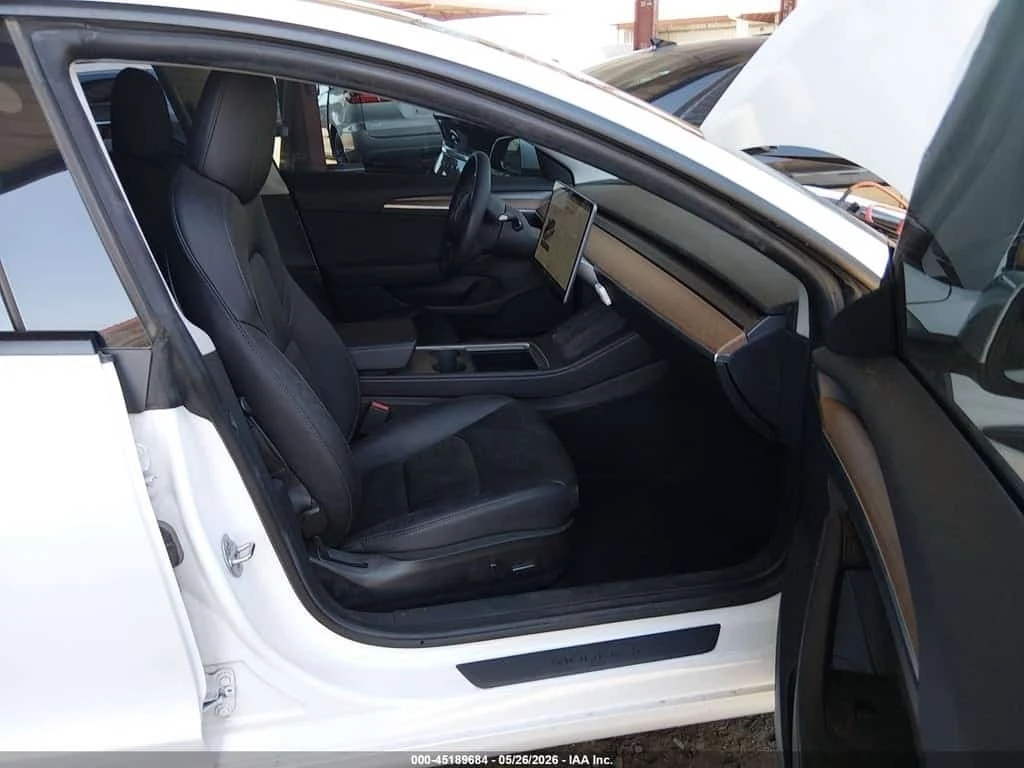 Tesla Model 3 * PERFORMANCE DUAL MOTOR ALL WHEEL DRIVE * CARFAX , снимка 13 - Автомобили и джипове - 56186002