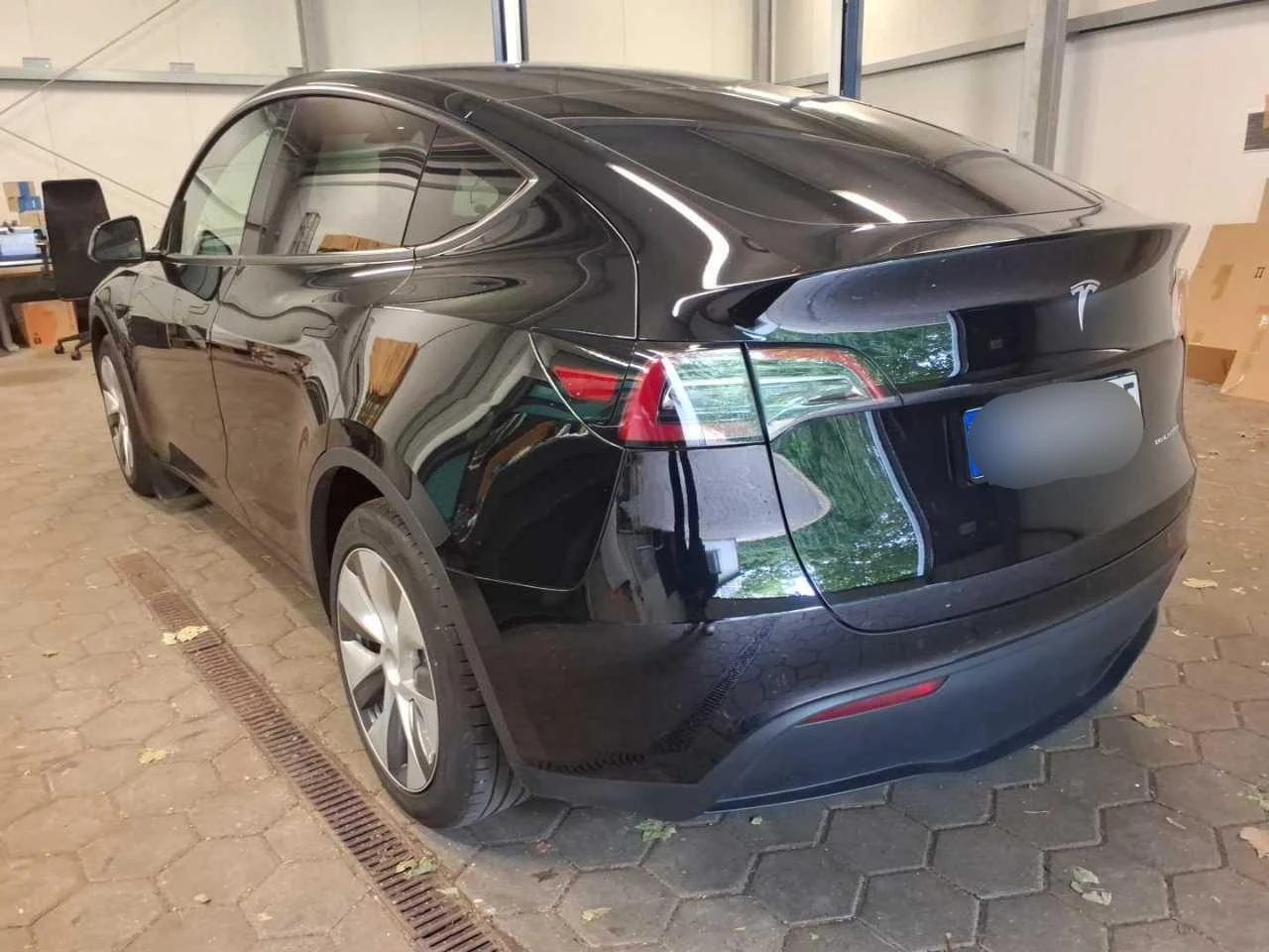Tesla Model Y Long Range Dual Motor Leather LED Navi Cam 93.3%  | Mobile.bg � ����������� 4