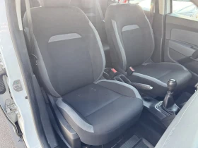 Dacia Duster 1.6I 3+ 1 N1, снимка 9