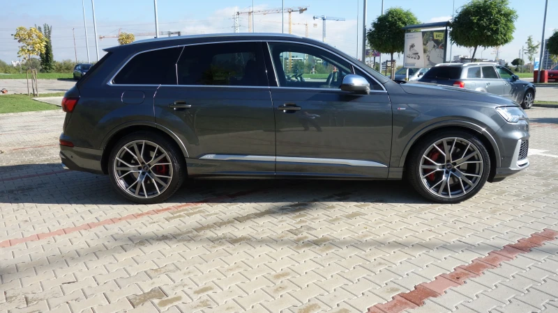 Audi SQ7, снимка 5 - Автомобили и джипове - 47493190