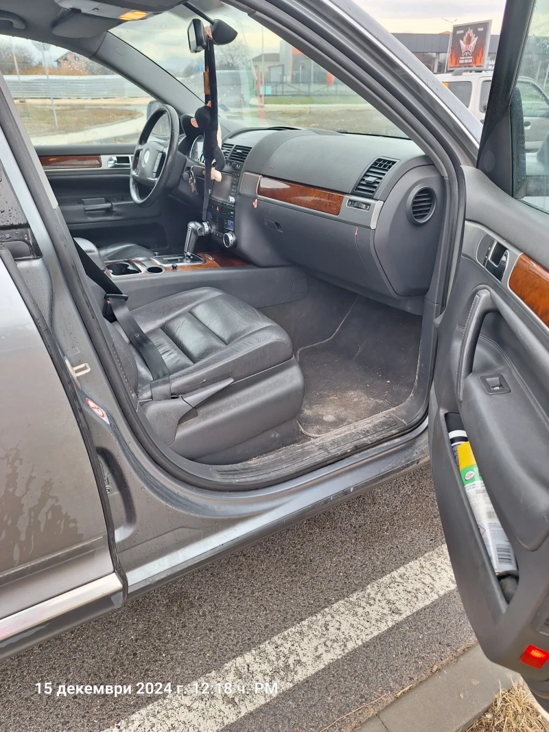 VW Touareg, снимка 12 - Автомобили и джипове - 48425332