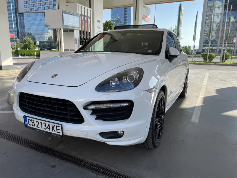 Porsche Cayenne GTS, снимка 2 - Автомобили и джипове - 52336709