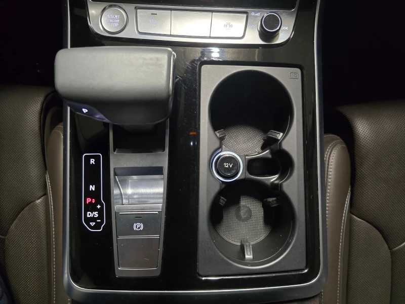 Audi Q8 Вакуум/Масаж/Bang&Olufsen, снимка 12 - Автомобили и джипове - 53164099
