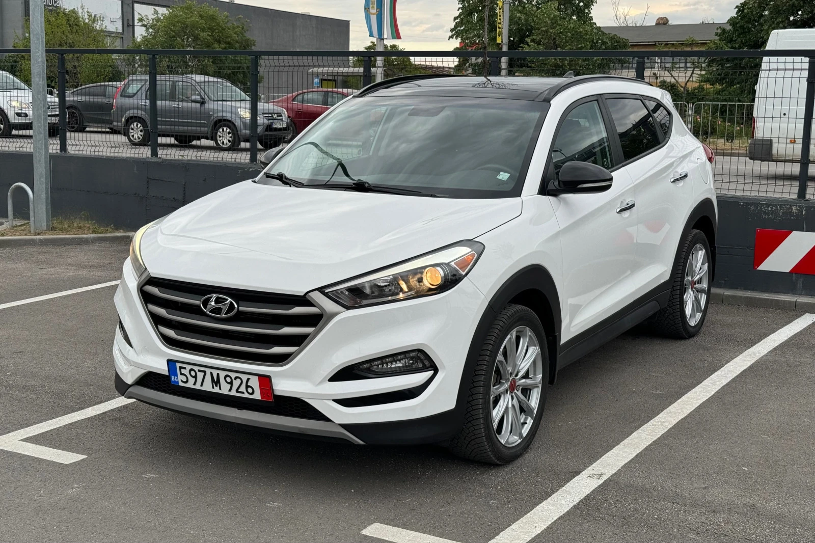 Hyundai Tucson 1, 6T AWD LIMITED  - изображение 2