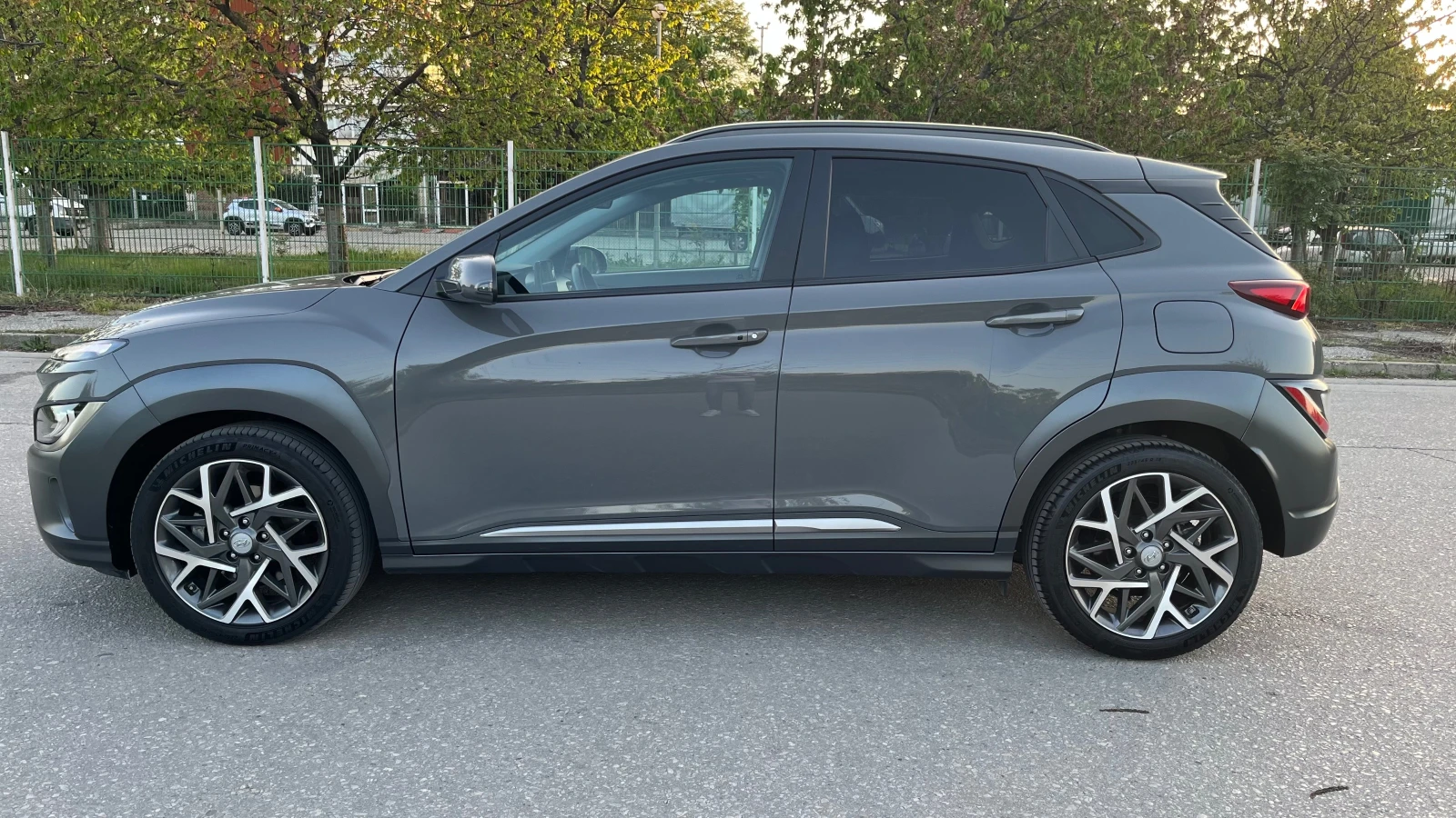 Hyundai Kona 1.6 GDI HEV Premium Sky Edition - изображение 3