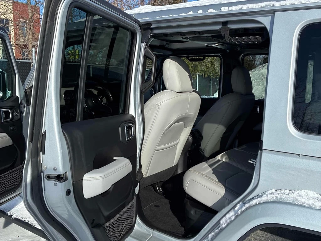 Jeep Wrangler * High Altitude * CARFAX * ��� ������������ ������ | Mobile.bg � ����������� 12