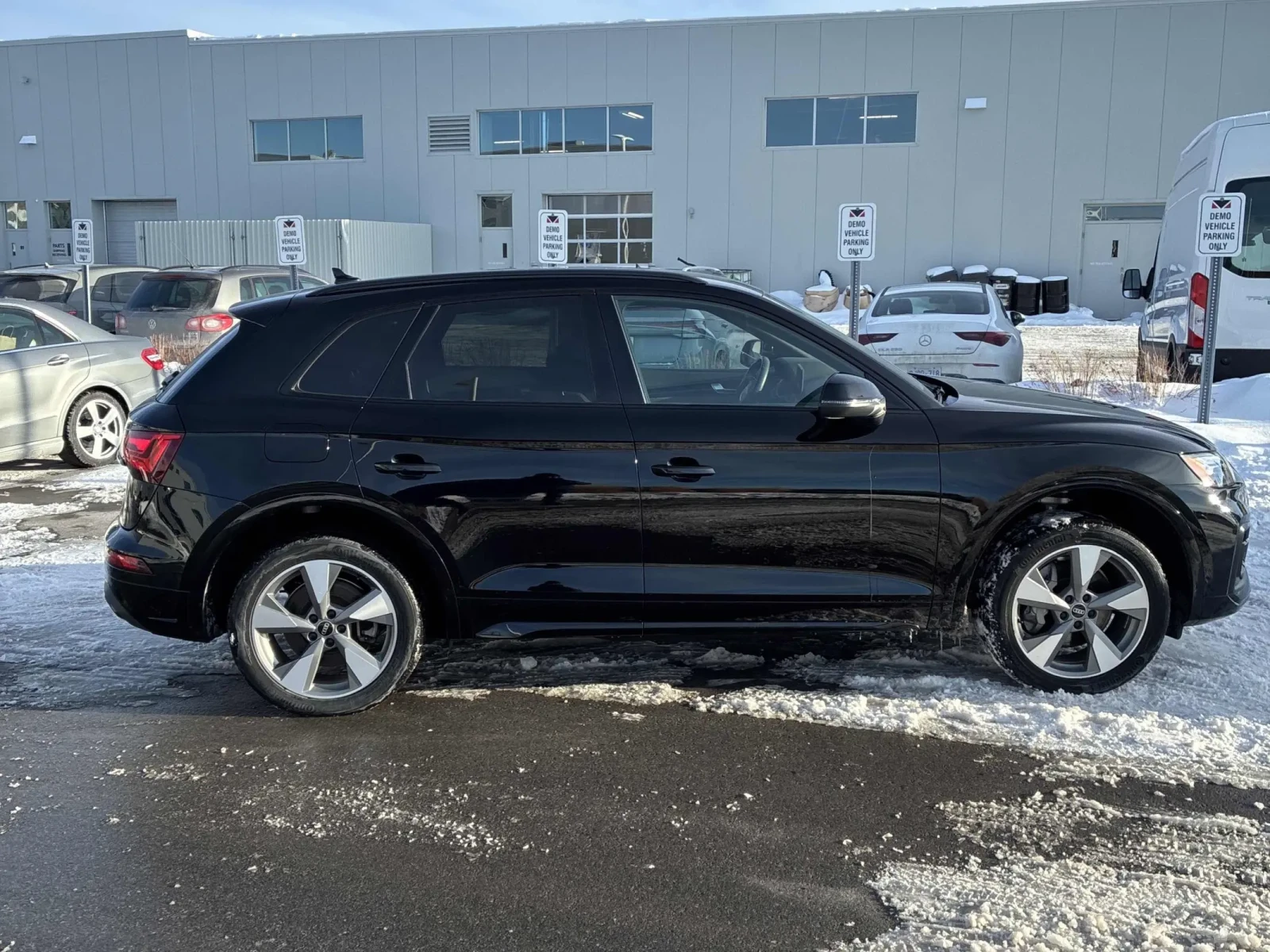 Audi Q5  /CARFAX / DISTRONIC / PANO / NAVI /  - изображение 3