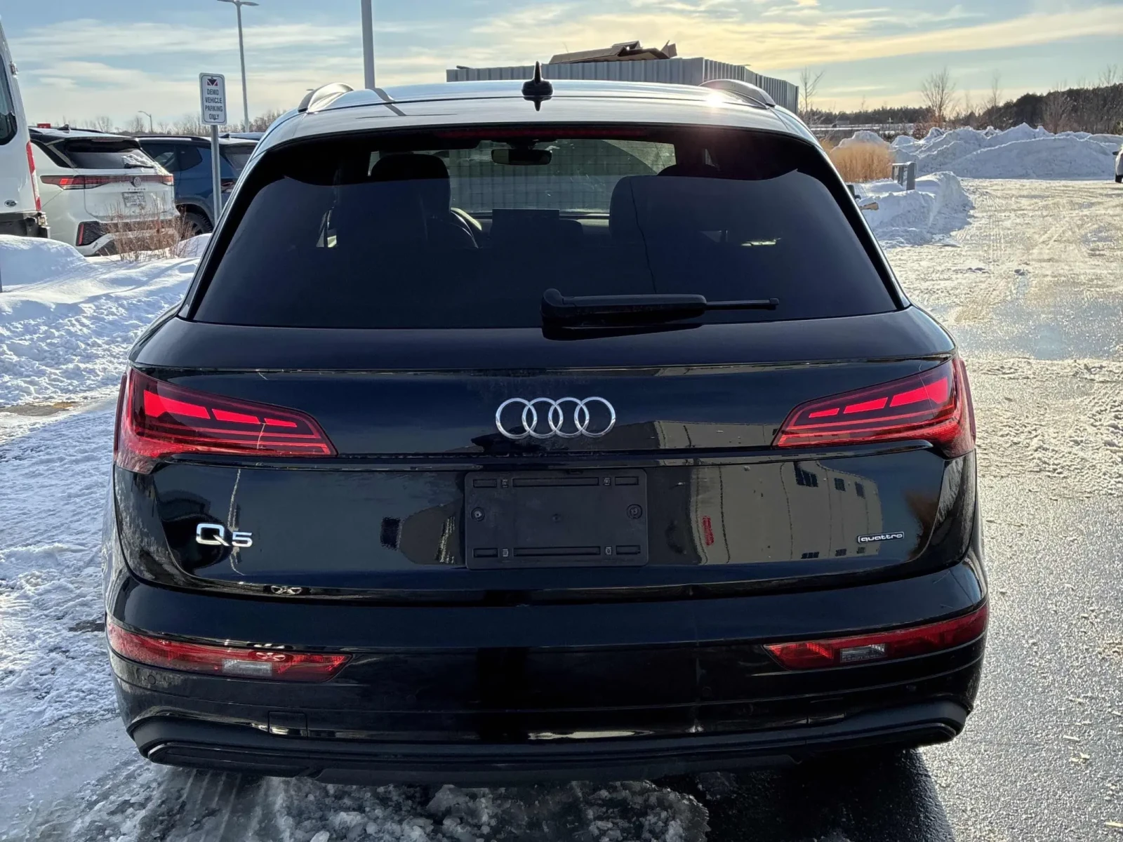 Audi Q5  /CARFAX / DISTRONIC / PANO / NAVI /  - изображение 5