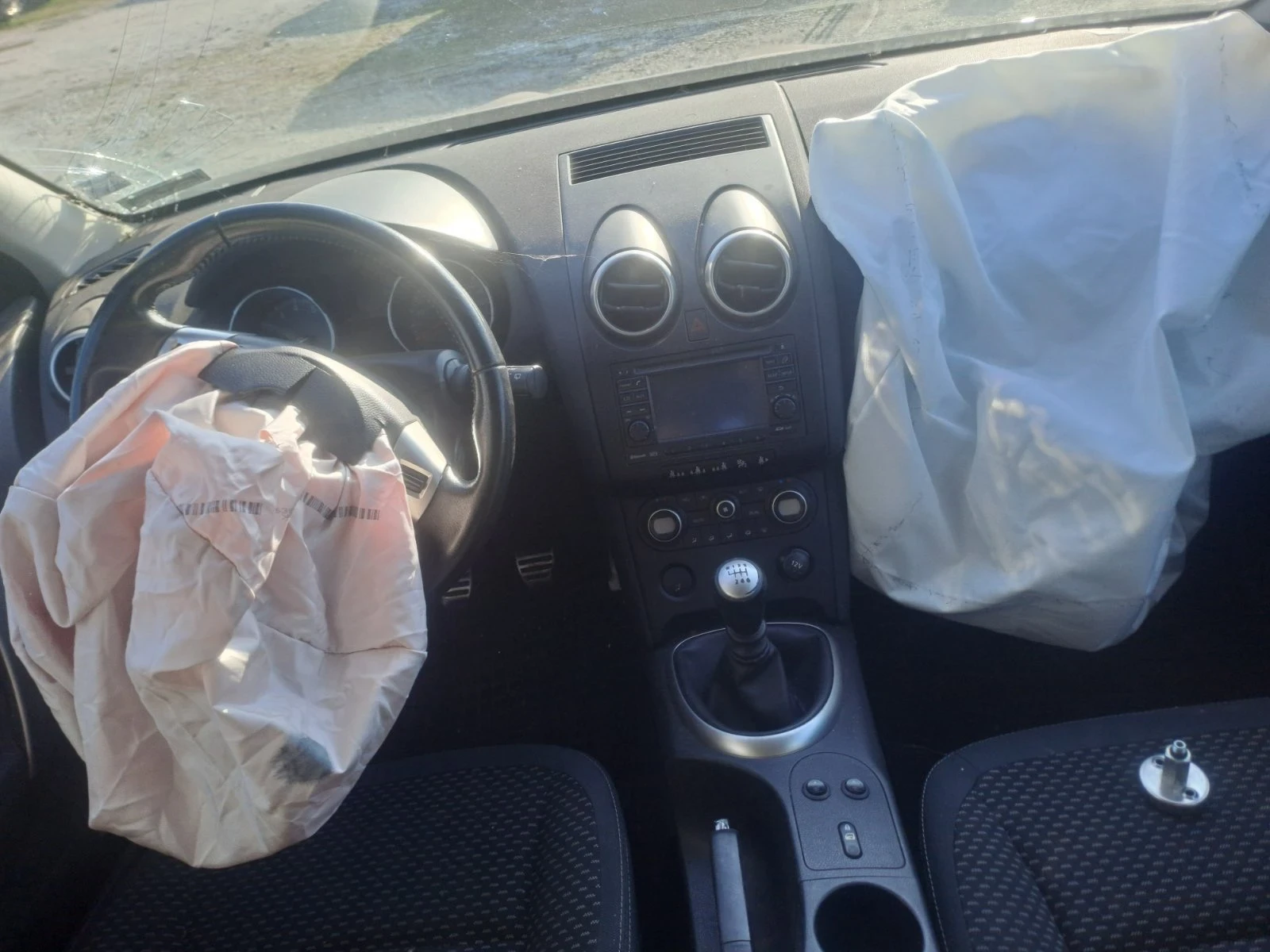 Nissan Qashqai 2.0i/��� | Mobile.bg � ����������� 9