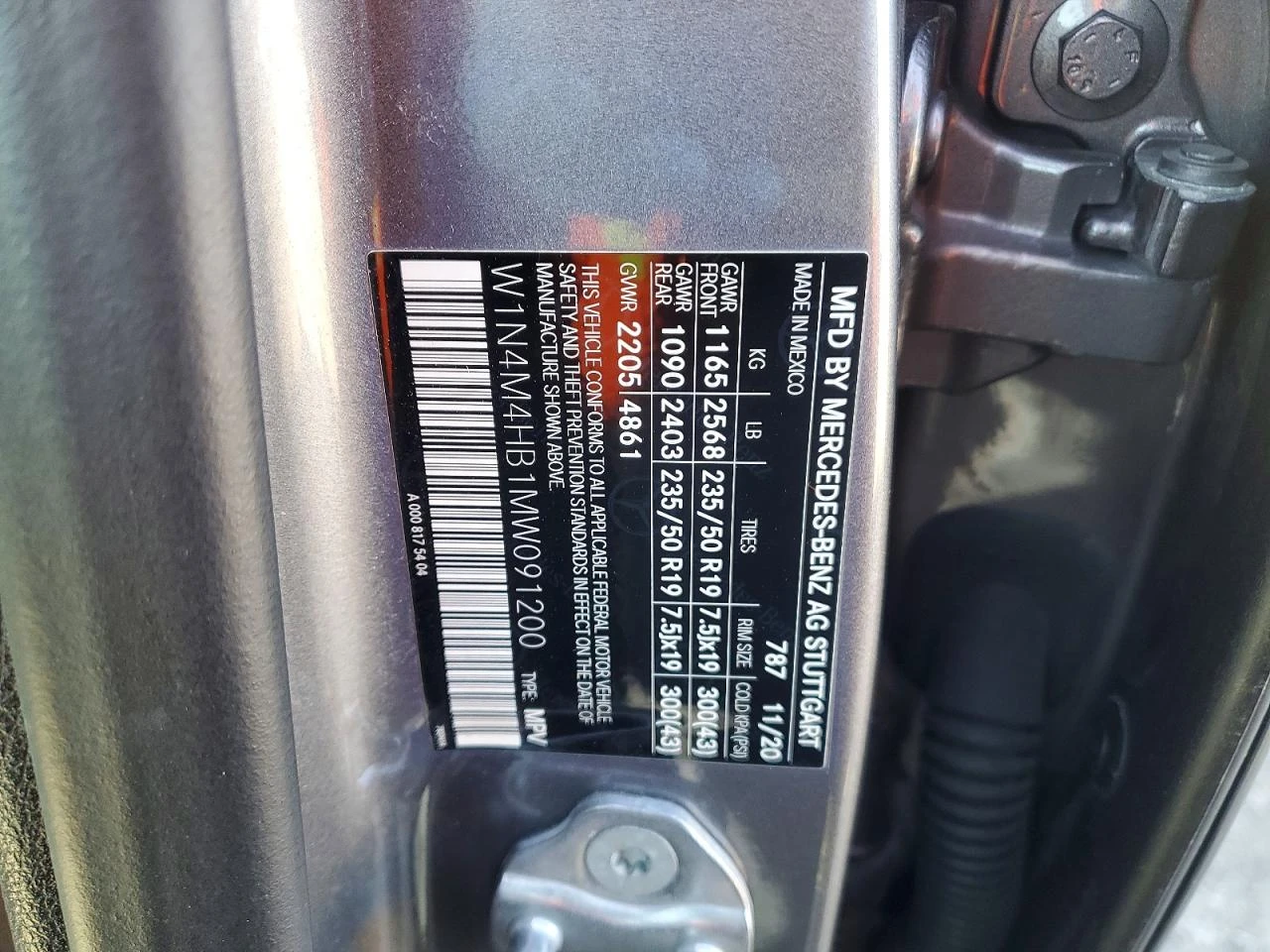 Mercedes-Benz GLB 2.0l 250 4Matic, снимка 13 - Автомобили и джипове - 53939834