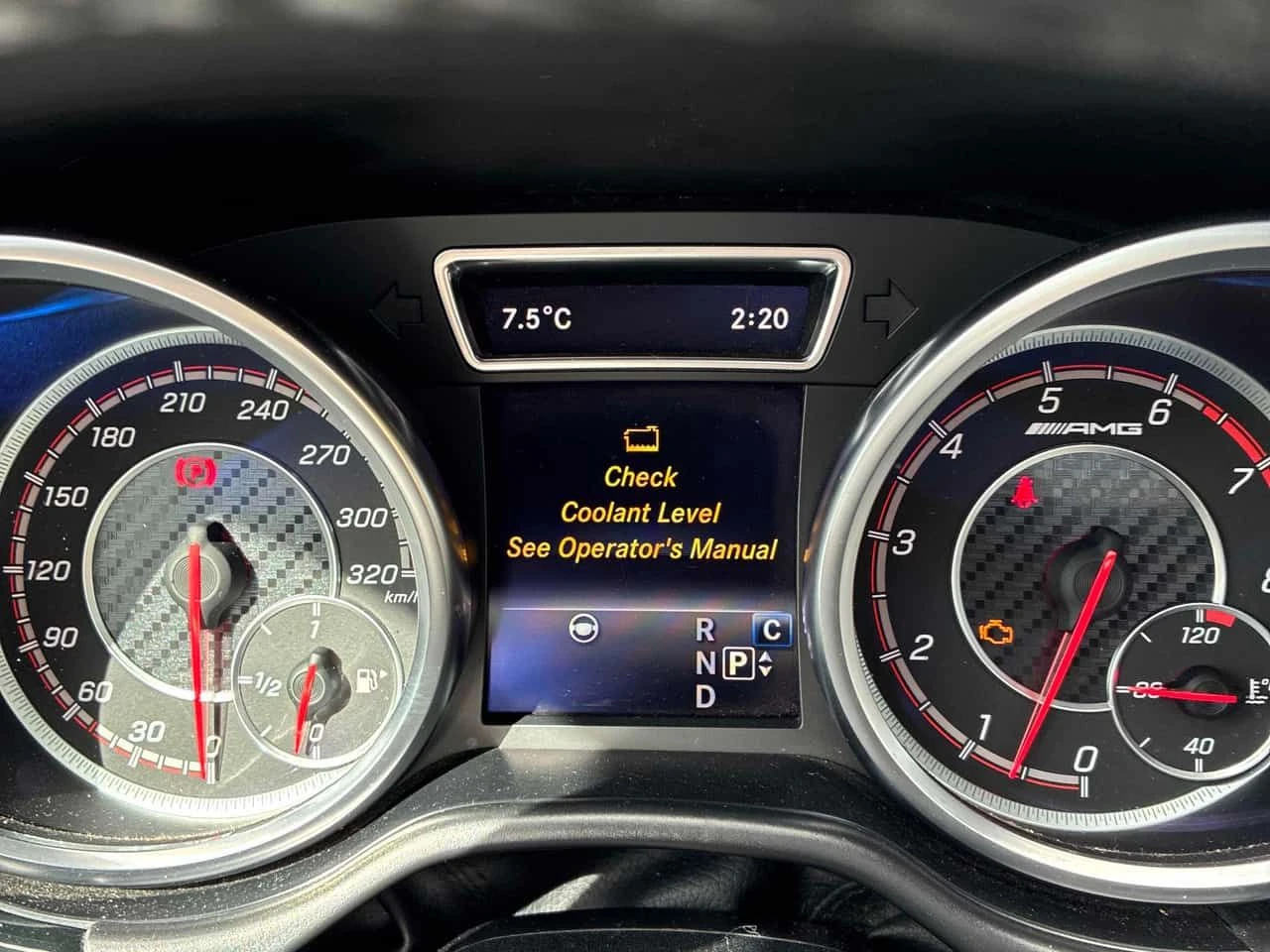 Mercedes-Benz GLE 63 S AMG * 360 * ДИСТРОНИК * PANO * ОБДУХВАНЕ * ПОДГРЕВИ * , снимка 14 - Автомобили и джипове - 53940698