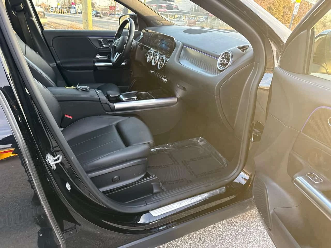 Mercedes-Benz GLA * 250 * CARFAX * ЦЕНА ДО БГ, снимка 16 - Автомобили и джипове - 54009353