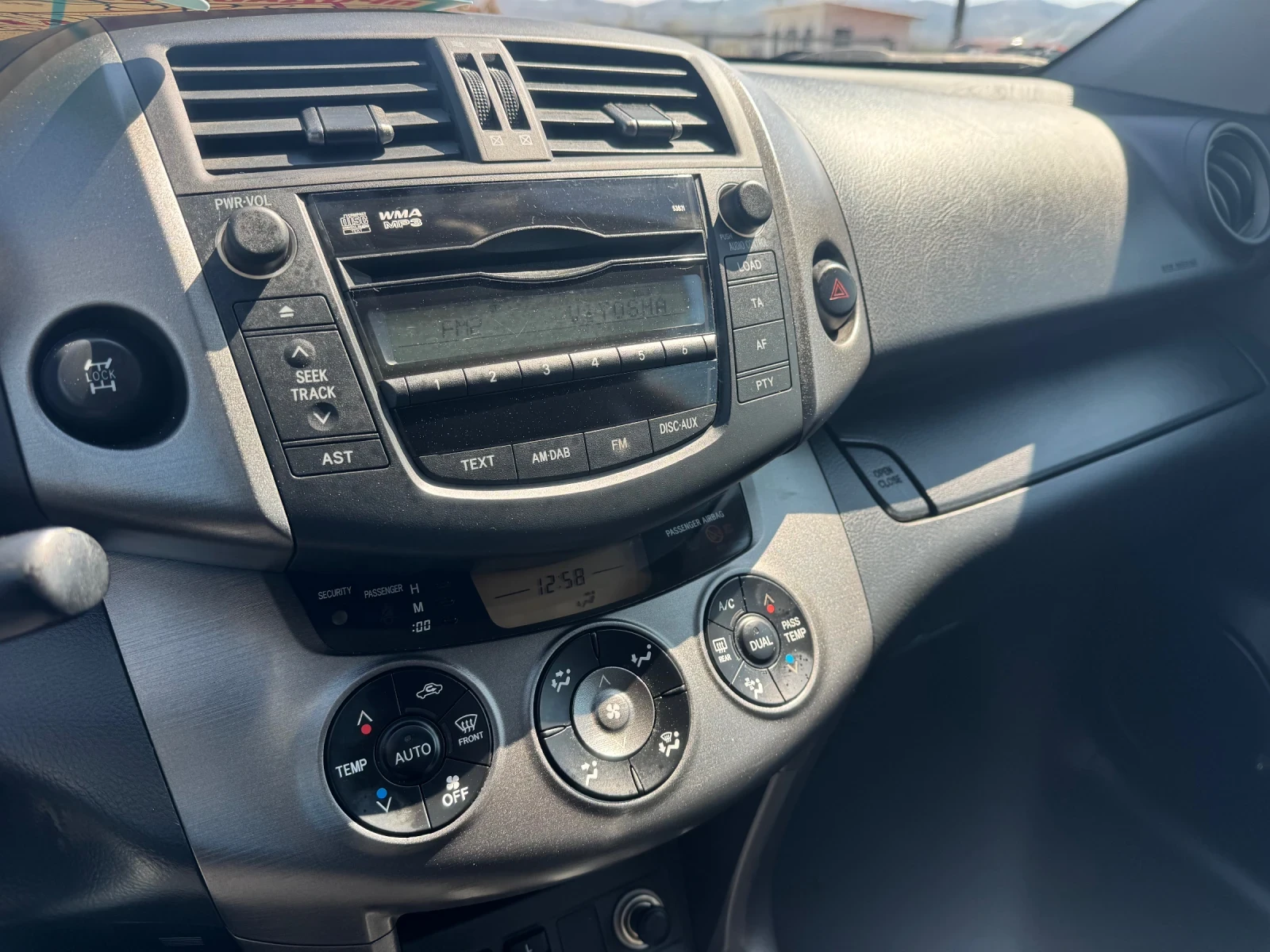 Toyota Rav4 2.2 D4D 150 кс crossover, снимка 10 - Автомобили и джипове - 54157422